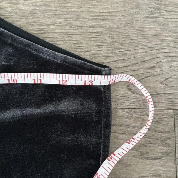 🌼OLD NAVY🌼 Velvet One Shoulder Top in Black Jack - Picture 7 of 10